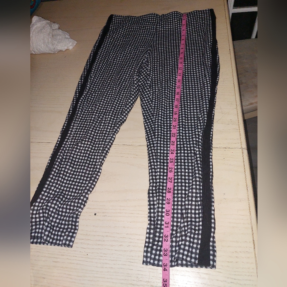 2018 Micheal Kors Black And White Capri Pant Size XL